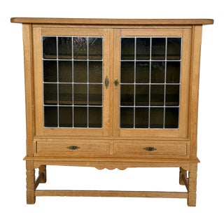 Mid-Century Danish Brutalist Oak Display Cabinet from Henning Kjærnulf, 1960s For Sale