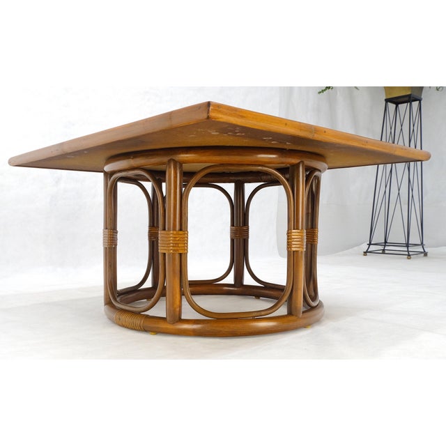 Bamboo Rattan 30” Square c1970s Mid Century Modern Coffee Table MINT For Sale - Image 6 of 14