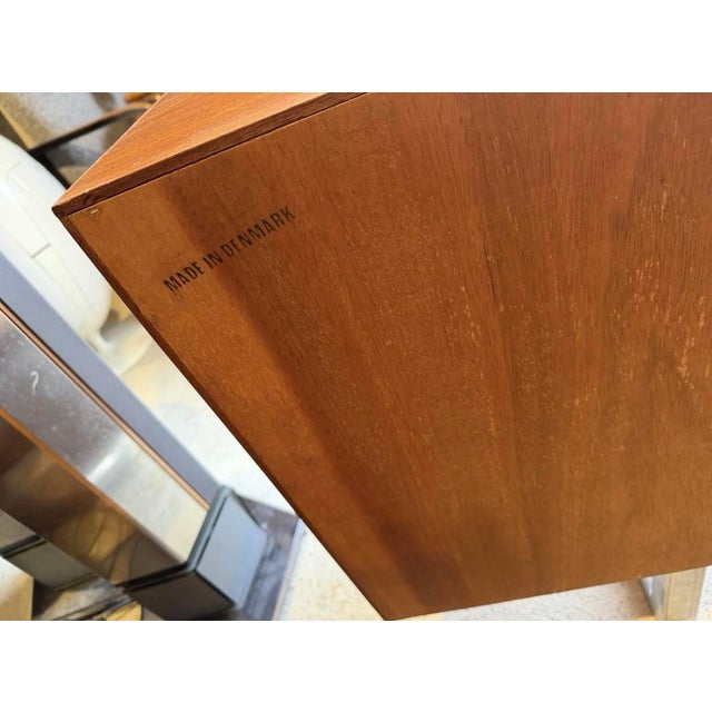 Long Danish Sideboard in Teak For Sale - Image 16 of 18