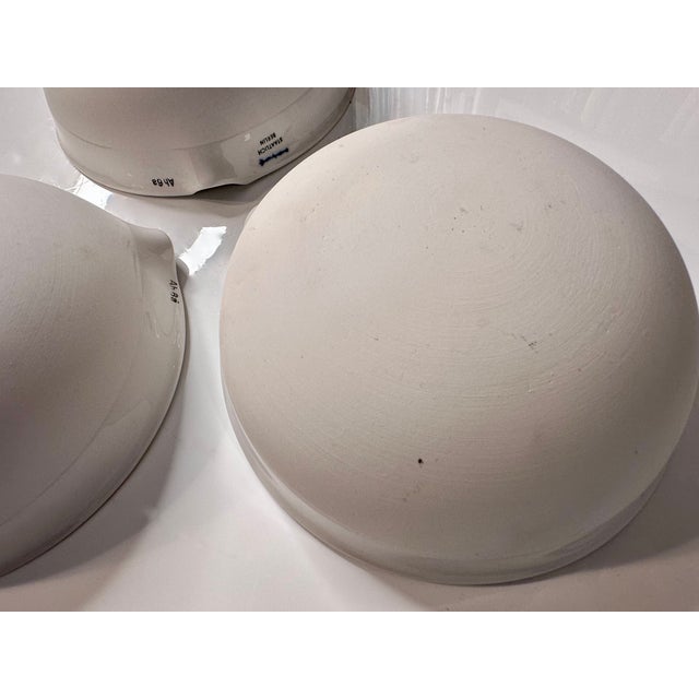 Porcelain LAB Bowls with Spout from KPM Berlin, Germany, 1920s, Set of 3 For Sale - Image 12 of 18