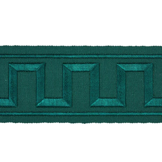 Sample - Schumacher X Miles Redd Greek Key Embroidered Tape in Emerald For Sale In Charlotte - Image 6 of 6