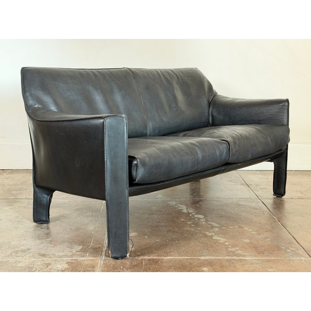Vintage 1980’s Mario Bellini for Cassina Cab Leather Settee For Sale In Los Angeles - Image 6 of 10