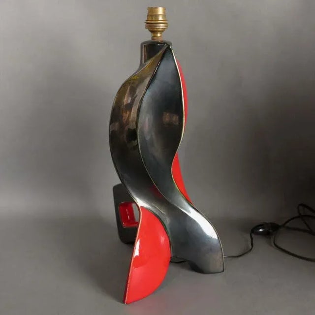 The lamp still has the original French bulbs bayonet connection and plug, and should be re-wired. I have official proof of...