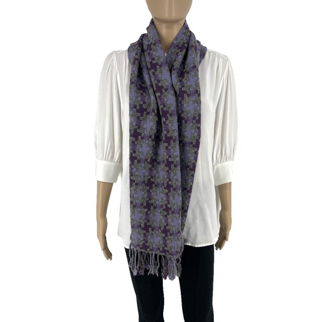 French Late 20th Century Pierre Balmain Purple 100% Wool Scarf For Sale - Image 3 of 8