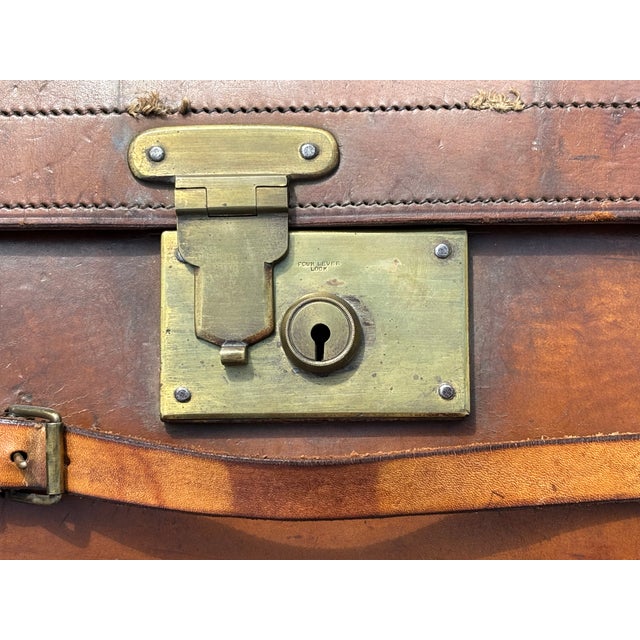 Late 19th C. Leather and Timber Luxury Travel Trunk - Exceptional Detailing and Pedigree For Sale - Image 12 of 13