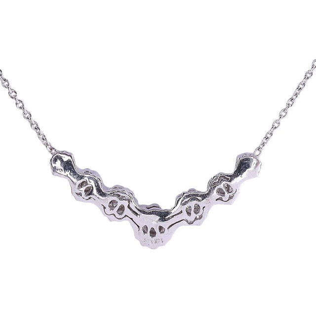 Contemporary Diamond 14kw Stationary Pendant Necklace For Sale - Image 3 of 5