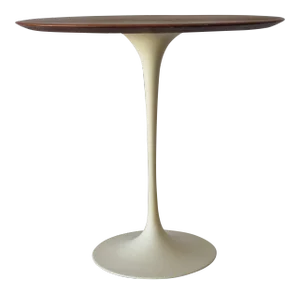 1960s Mid-Century Modern Eero Saarinen for Knoll Walnut Elliptical Table