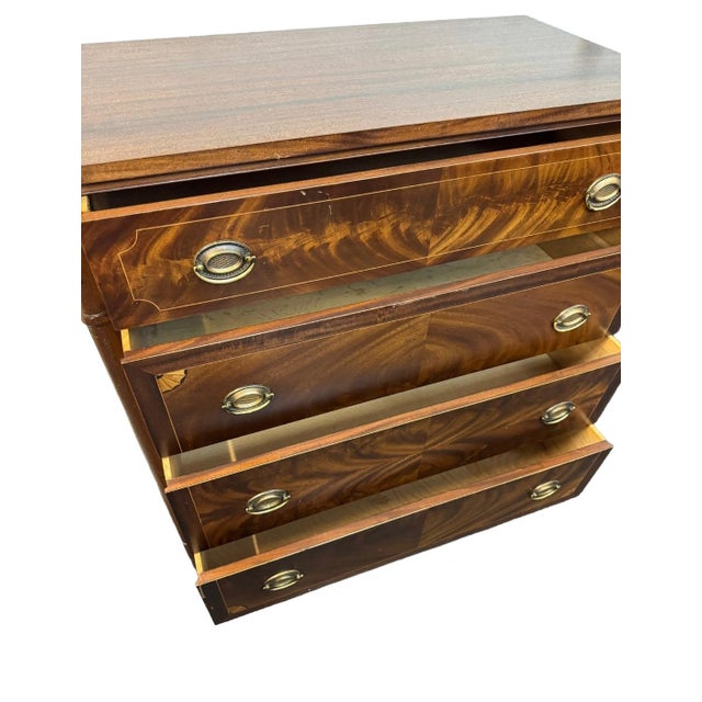 1940s John Widdicomb Federal Style Flame Mahogany Chest of Drawers For Sale - Image 11 of 12