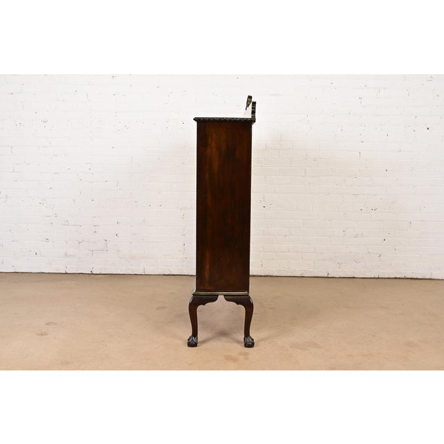 Berkey & Gay Style Antique Chippendale Carved Mahogany Bookcase Cabinet, Circa 1920s For Sale - Image 12 of 14