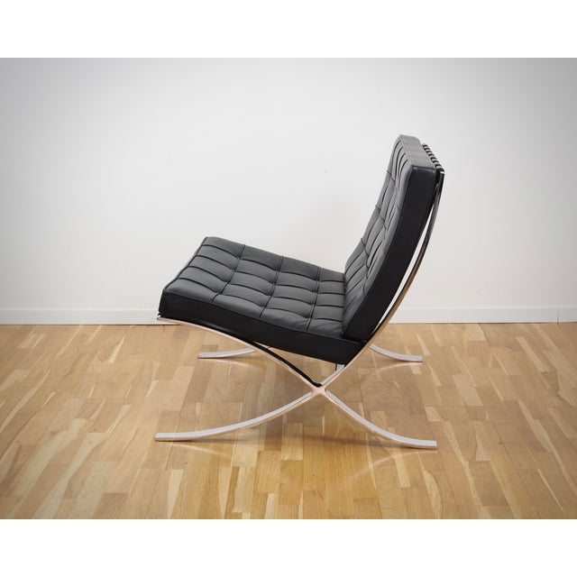 Barcelona Chair in Black Leather by Ludwig Mies Van Der Rohe for Knoll International, in Very Good conditions. Designed...
