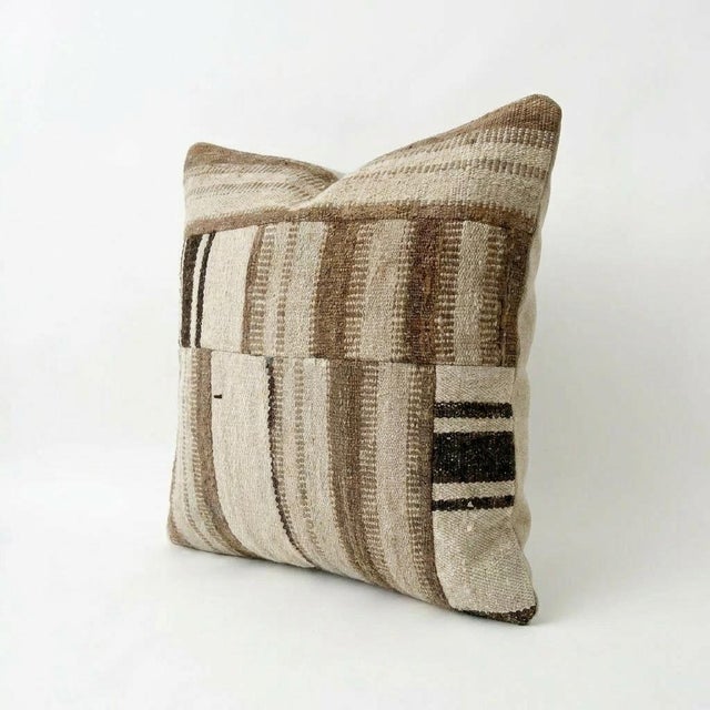 Mid-Century Modern Turkish Kilim Pillow Cover 20'' X 20'' For Sale - Image 3 of 4