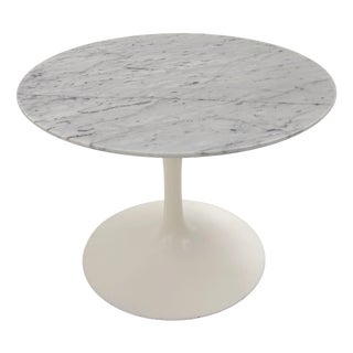 Low Tulip Side Table in Marble by Eero Saarinen for Knoll, 1970s For Sale