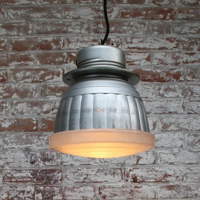 Vintage Industrial Mercury Glass Pendant Lamp by Adolf Meyer for Zeiss Ikon For Sale - Image 6 of 9
