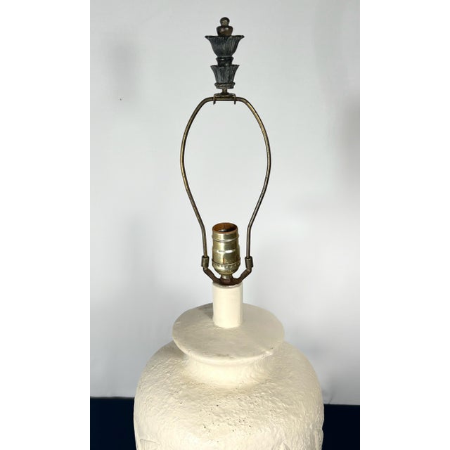 1980s Vintage Postmodern Palm Regency Plaster-Style Statement Lamp For Sale - Image 5 of 11