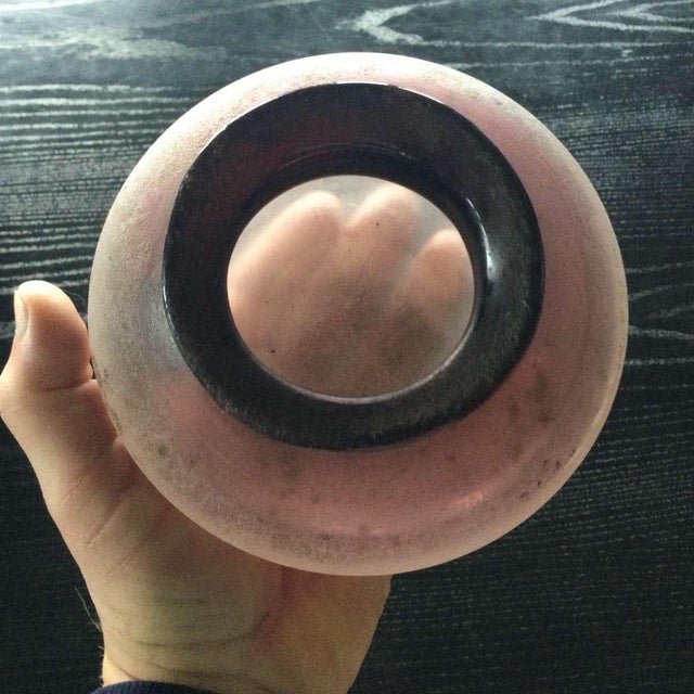 Murano Hand-Blown Murano Frosted Pink Glass Vase – Prestigious Factory Code 045 (Cenedese), Vm Label, Italian Art Glass, 1980s. For Sale - Image 4 of 6