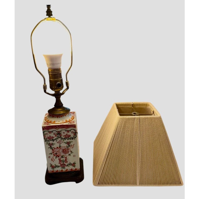 Vintage Chinoiserie 17 1/2” Table Lamp With Famille Rose Handpainted Porcelain Design on Brushed Brass Base For Sale In Washington DC - Image 6 of 12