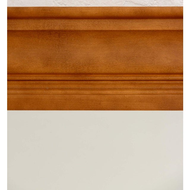 Canadian Neoclassical Style Maple Framed Mirror For Sale In New York - Image 6 of 9