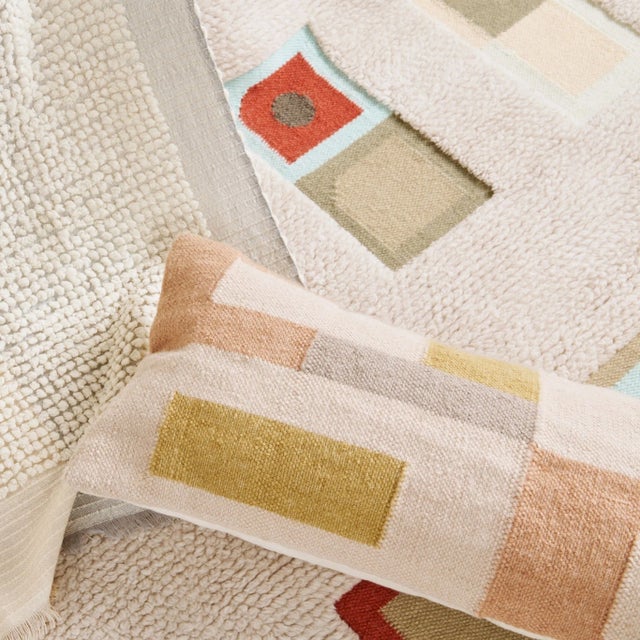 Shale Pastel Handloom Cotton Large Lumbar Pillow Cover Only For Sale In Detroit - Image 6 of 10