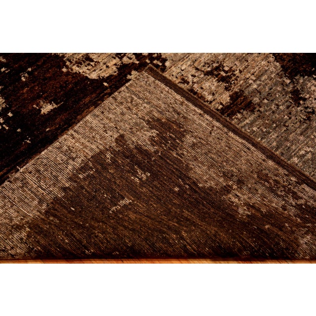 Modern Brown Modern Transitional Rug For Sale - Image 3 of 7