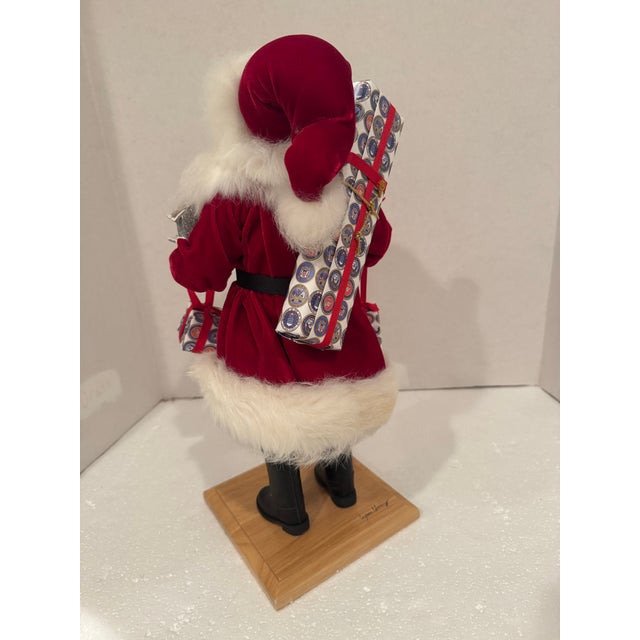 Traditional Vintage Lynn Haney “Presents From Home” Santa #1143 For Sale - Image 3 of 12