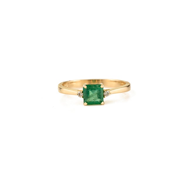 14k Gold Square-Cut Emerald Diamond Three Stone Modern Engagement Ring Size 7 For Sale - Image 4 of 18