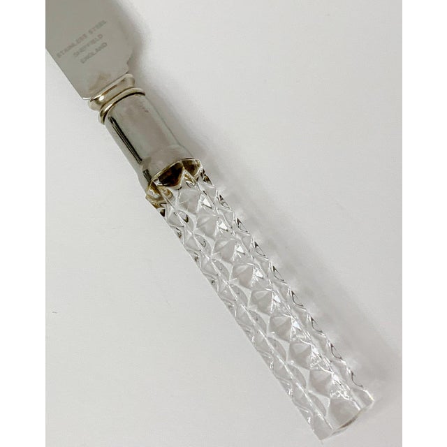 Mid-Century Modern Vintage Hollywood Regency Style Sheffield England Crystal Diamond Cut Handle Bread Cake Knife For Sale - Image 3 of 9