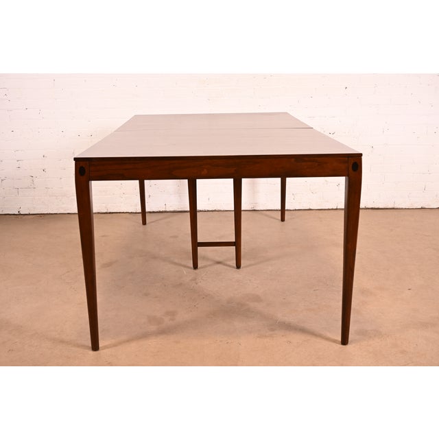 Kipp Stewart for Directional Mid-Century Modern Walnut Extension Dining Table | Newly Refinished For Sale - Image 14 of 16