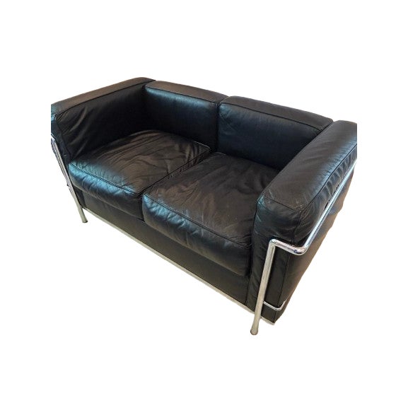 Contemporary 1987 Cassina Lc2 Black Leather Loveseat — Le Corbusier / Jeanneret / Perriand (Documented) For Sale - Image 3 of 10