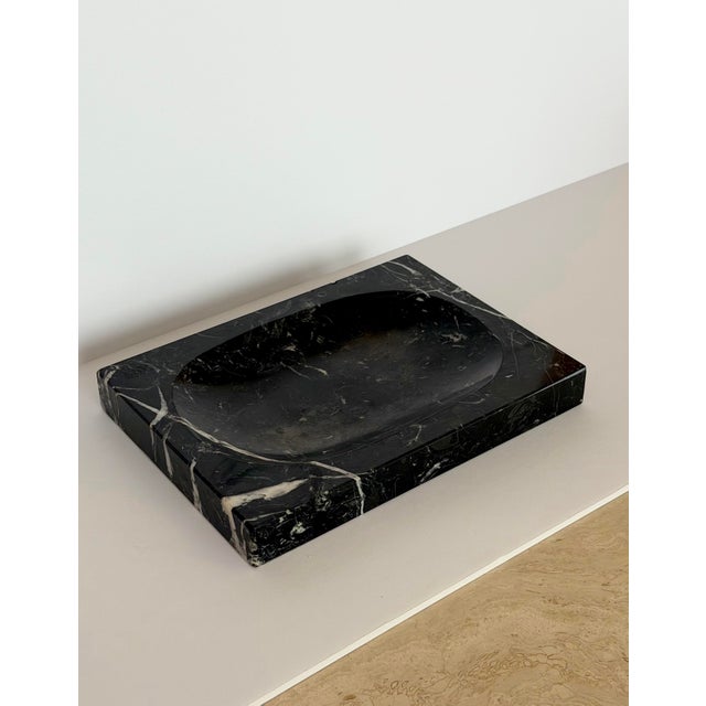 1970s 1970s Monumental Black Marble Stone Rectangular Catchall Tray For Sale - Image 5 of 10