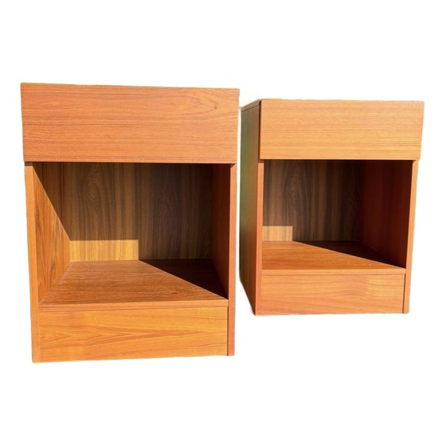 Danish Teak Nightstand Pair For Sale