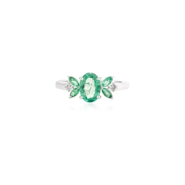 14k White Gold Emerald Diamond Modern Floral Ring Size 7 by VRJewels For Sale In New York - Image 6 of 11