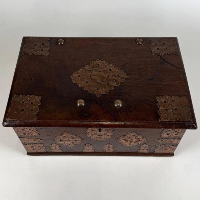 19th Century Antique English Copper and Oak Storage Box For Sale - Image 10 of 13