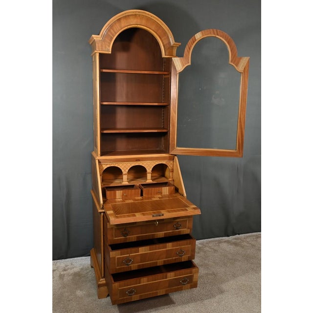 Scriban Vitrine in Blond Mahogany, 1960 For Sale - Image 4 of 18