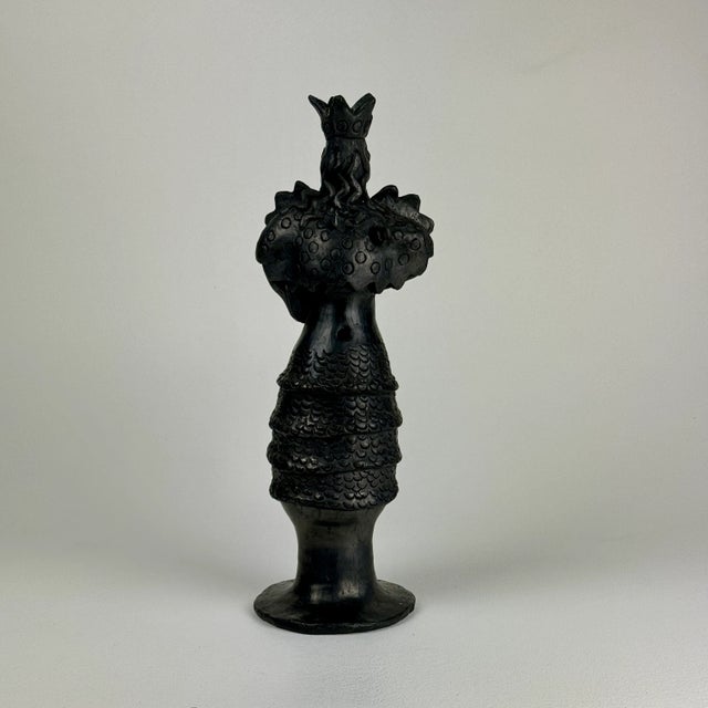 Vintage Ceramic Statue of a Queen in Charcoal Black Hue Holding Book For Sale - Image 10 of 12