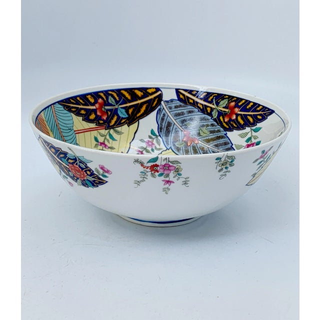 Chinoiserie Vintage Tobacco Leaf China Medium Serving Bowl For Sale - Image 3 of 13