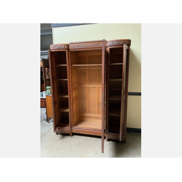 Vintage Art Deco Wardrobe in Walnut, 1930 For Sale - Image 6 of 10
