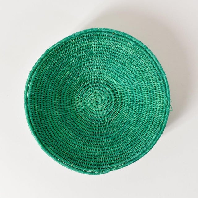 Early 20th Century Sisal Handwoven Green Basket Eswatini 6inch For Sale In Denver - Image 6 of 6