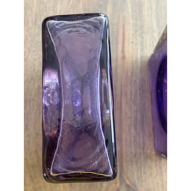 Blenko A Pair Blenko Amethyst Glass Block Vases, Circa 1960s - Vintage Blenko Amethyst Glass #6944 Cube Vases Brutalist Style Vases by Joel Philip Myers For Sale - Image 4 of 10