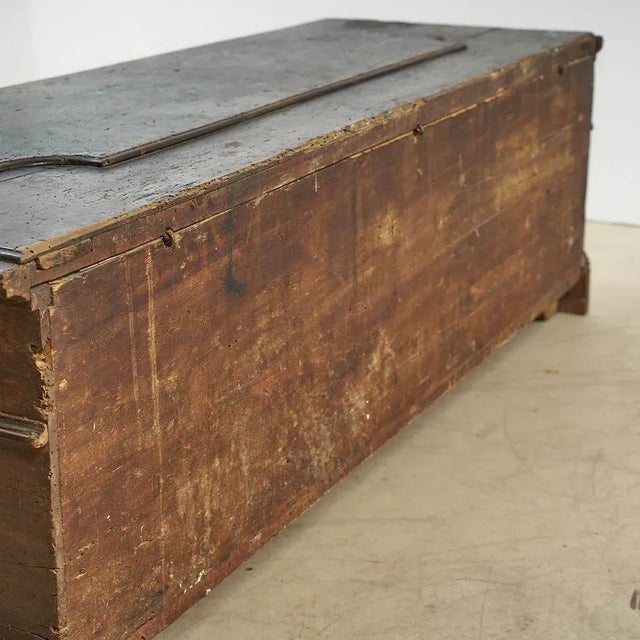 Wood Trunk in Walnut, 1700s For Sale - Image 7 of 9