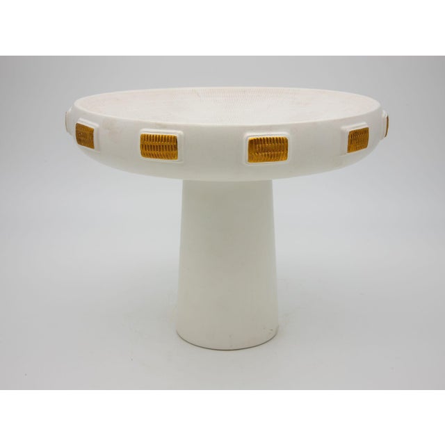 2010s White & Gold Toggle Footed Serving Bowl or Platter, Handley Drive, Portugal 2016 For Sale - Image 5 of 7