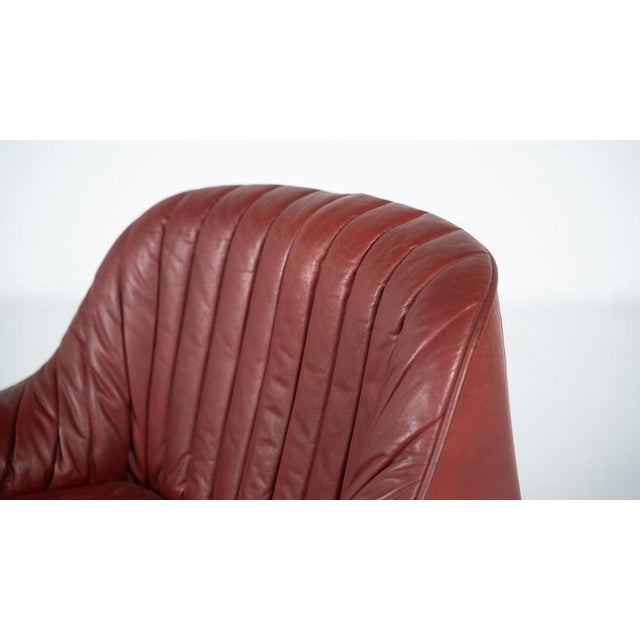 1970s Cyprea Armchair in Leather attributed to Afra and Tobia Scarpa for Cassina, 1970s For Sale - Image 5 of 14