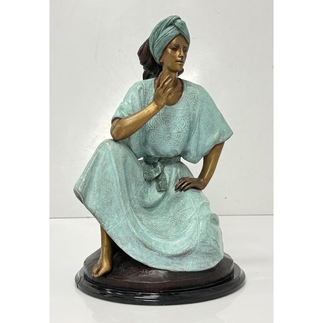 Figurative Victor Gutierrez Bronze "Mujer Sentada" Artist Proof Sculpture, 1989 For Sale - Image 3 of 18