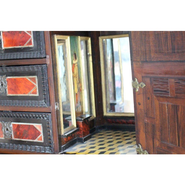 Wood Antique 17th Century Dutch Travelling Chest Made in the Netherlands in C. 1680 With 18th Cent Chinoiseries Stand C. 1700s For Sale - Image 7 of 18
