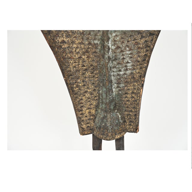 Brown Vintage Carved Wooden West African Senufo Hornbill Bird Sculpture For Sale - Image 8 of 17