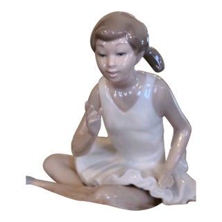 Sitting Ballerina - Nao by Lladro Porcelain Figurine For Sale