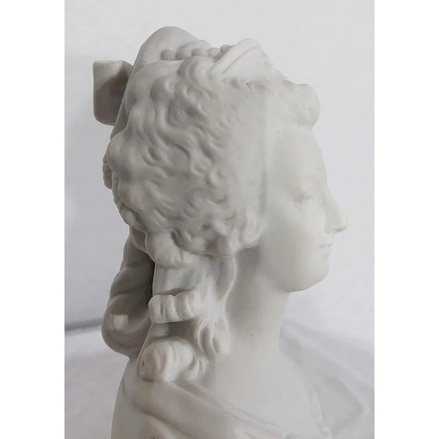 Marie Antoinette Bust in Biscuit Porcelain, 19th-Century For Sale - Image 12 of 18