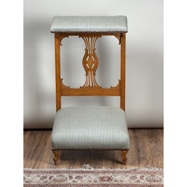 Neoclassical Continental Neoclassical Prie-Dieu Prayer Chair, First Half 19th Century For Sale - Image 3 of 10