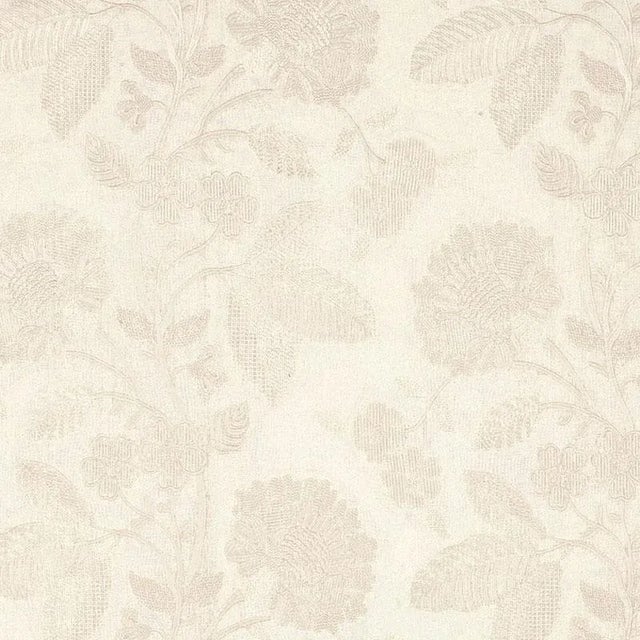 Sample - Schumacher Elspeth Fabric in Ivory For Sale