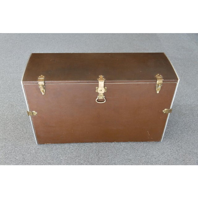 Automobilia. Car trunk with drawers for prestige vehicles. A rare car trunk, it was designed to be hung from the rear of...