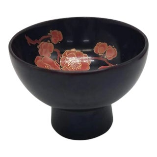 Late 20th Century Traditional Japanese Vintage Aizu Lacquer Bowl With Hand-Painted Plum Blossoms For Sale
